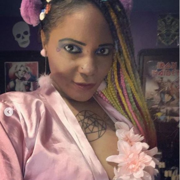 Meet your Posher, Mynx - Picture 2 of 3